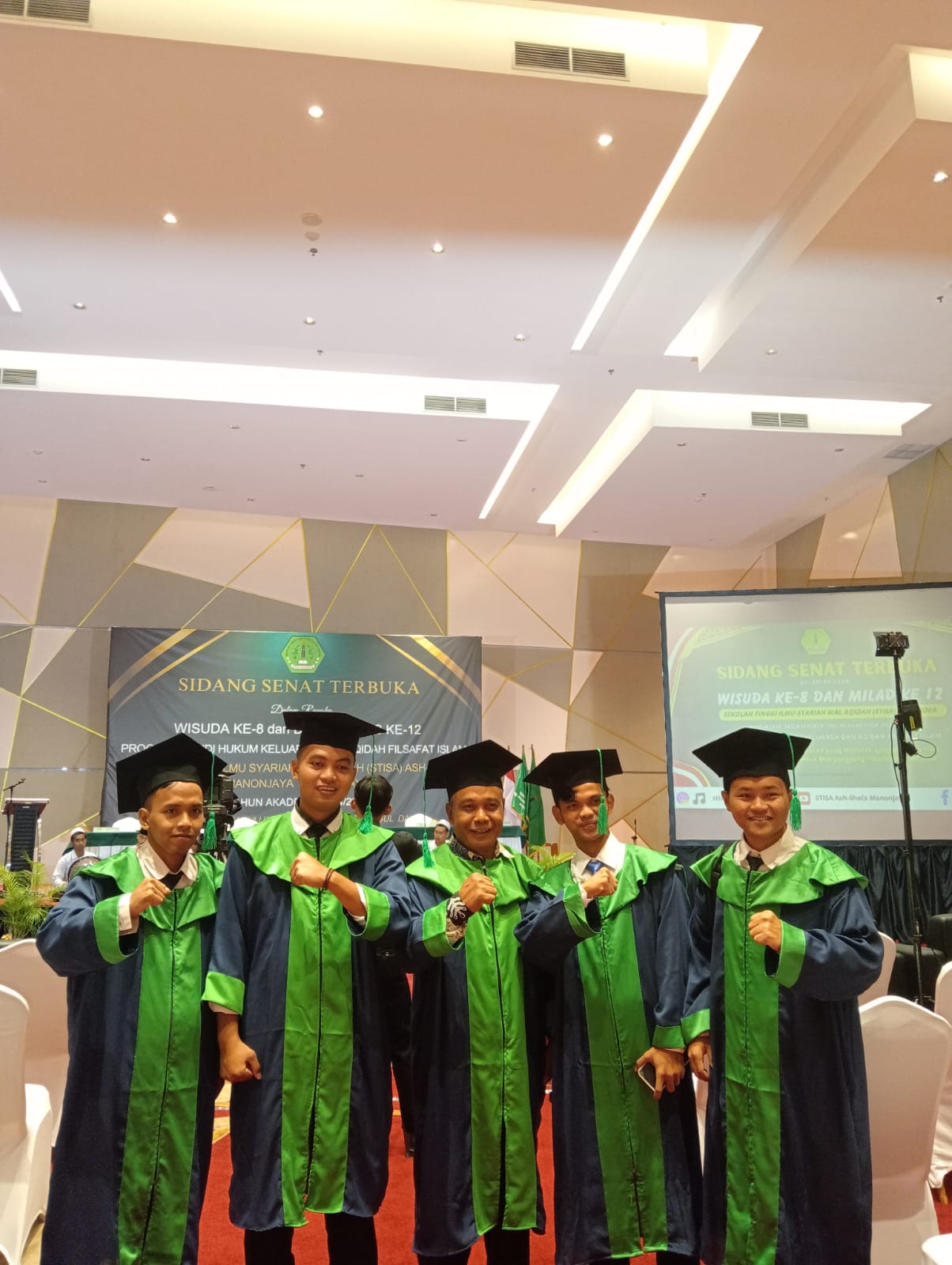 Wisudawan terbaik